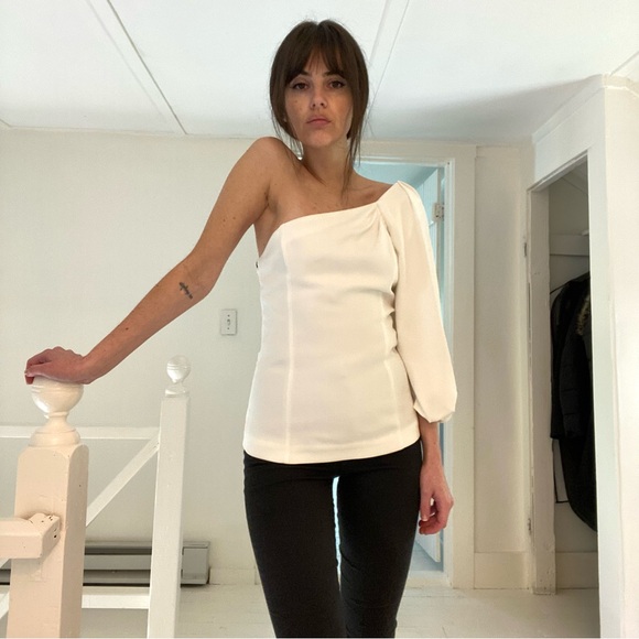 G. Label by Goop Celina One-Shoulder Puff Sleeve Top in Ivory - Picture 7 of 14